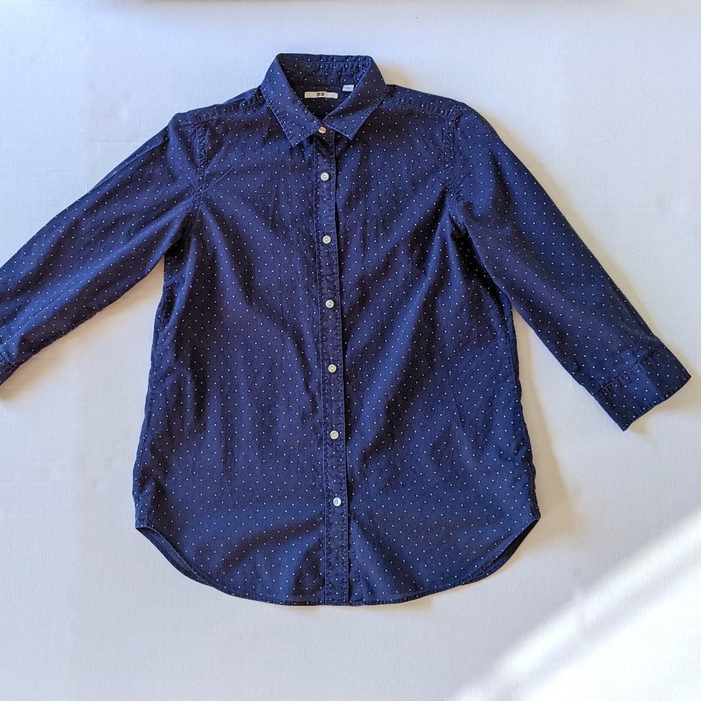Uniqlo Polka Dot 3/4 Sleeve Button Down Shirt